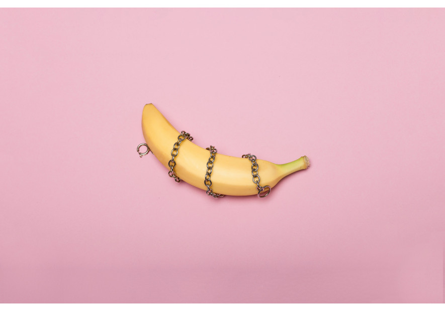 Anello fallico o solitario? Scelta davvero dura 